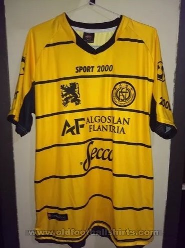 Club Social y Deportivo Flandria Home football shirt 2016
