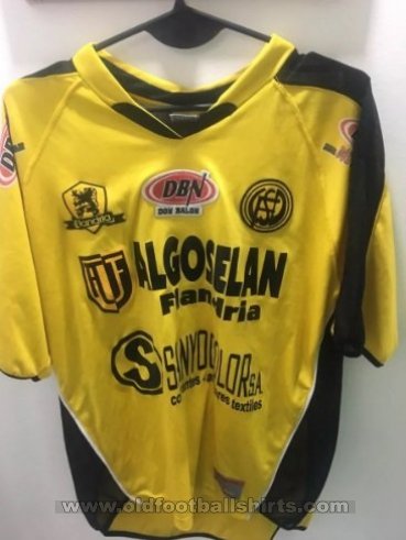 Club Social y Deportivo Flandria Home football shirt 2004 - 2005