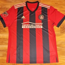 Atlanta United FC Home football shirt 2017 - 2018 sponsored by American Family Insurance