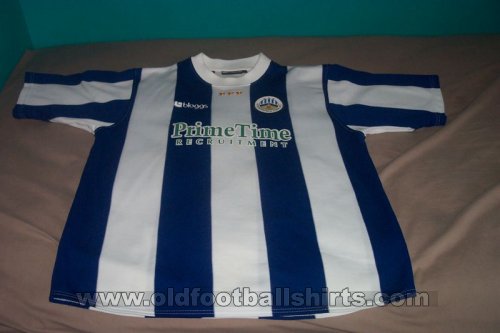 Huddersfield Town Home football shirt 2001 - 2002