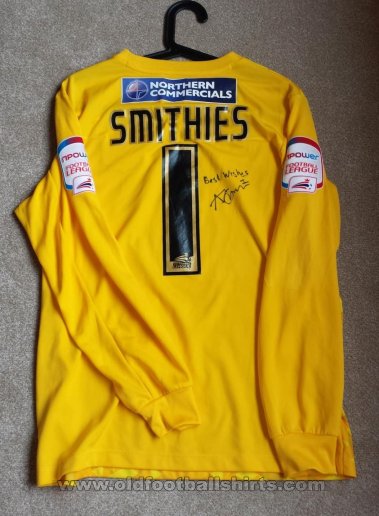 Huddersfield Town Goalkeeper football shirt 2012 - 2013