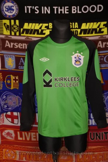 Huddersfield Town Goalkeeper football shirt 2011 - 2012