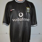 Home football shirt 2001 - 2002