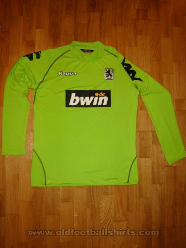 1860 Munich Goalkeeper football shirt 2005 - ?