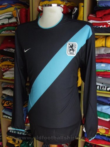 1860 Munich Away football shirt 2002 - 2004