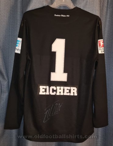 1860 Munich Goalkeeper football shirt 2015 - 2016