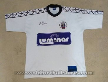Tubarão Futebol Clube Away football shirt 2002