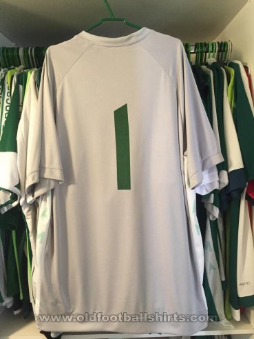 Sociedade Esportiva do Gama Goalkeeper football shirt 2016