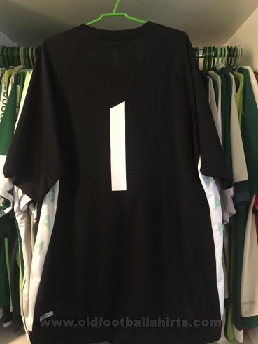 Sociedade Esportiva do Gama Goalkeeper football shirt 2016