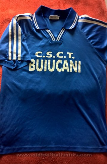 CSCT Buiucani Home football shirt 2009 - 2010