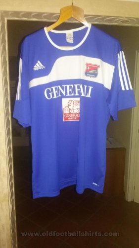 SpVgg Unterhaching Away football shirt 2010 - 2011