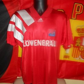 SpVgg Unterhaching Home football shirt 1995 - 1996 sponsored by Löwenbräu
