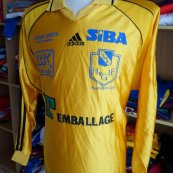 Home football shirt (unknown year)