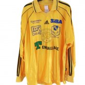 Home football shirt (unknown year)