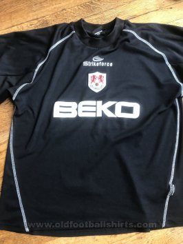 Millwall Goalkeeper football shirt 2004 - 2006