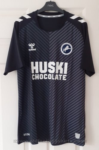 Millwall Goalkeeper football shirt 2022 - 2023