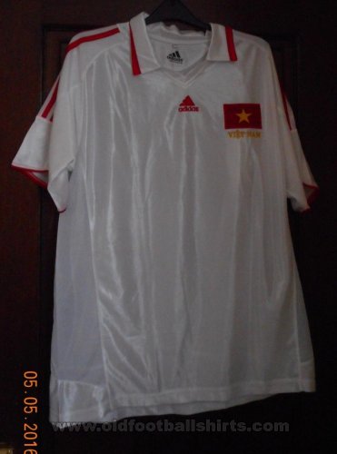 Vietnam Away football shirt (unknown year)