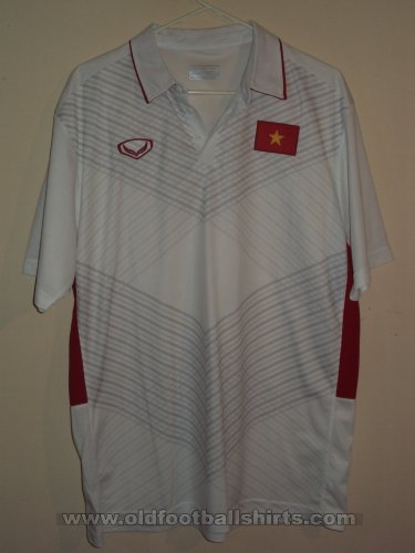 Vietnam Away football shirt 2017 - 2018