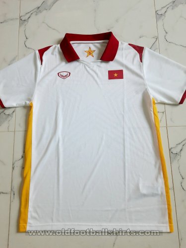 Vietnam Away football shirt 2021 - 2022