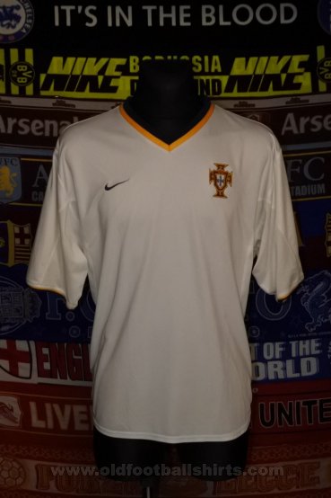 Portugal Away football shirt 2000 - 2002