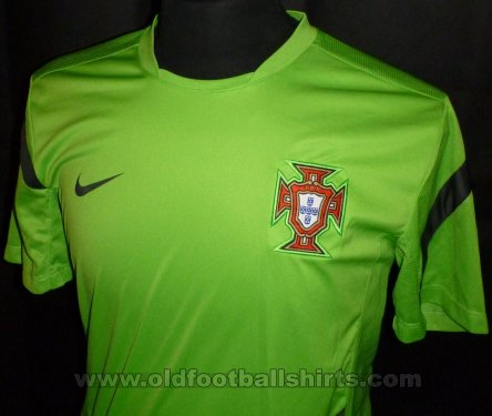 Portugal Training/Leisure football shirt 2004 - 2014