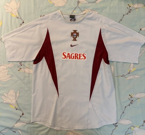 Portugal Training/Leisure football shirt 2002 - 2003