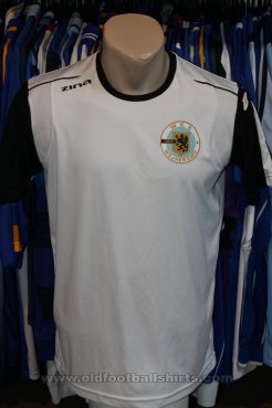Gryf Wejherowo Away football shirt (unknown year)