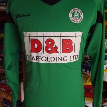 Chelmsford City Gardien de but Maillot de foot (unknown year) sponsored by D&B Scaffolding Ltd