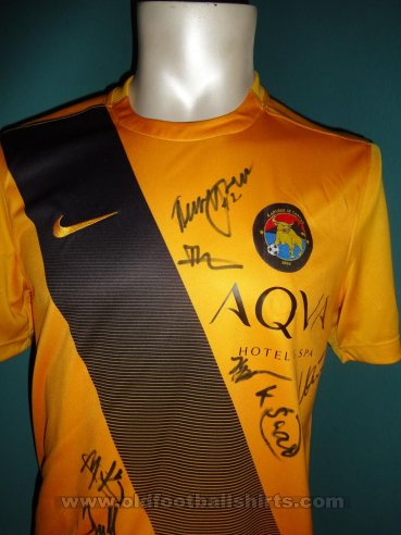Rakvere Tarvas Home football shirt (unknown year)
