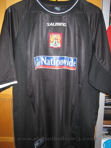 Northampton Town Away football shirt 2005 - 2006