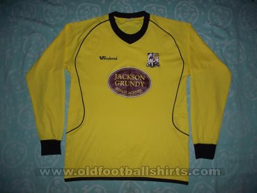 Northampton Town Goalkeeper football shirt 2008 - 2009