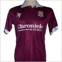 Northampton Town Home football shirt 1994 - 1995 sponsored by Chronicle & Echo