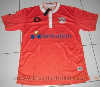 Bali United Home football shirt 2013