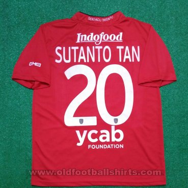 Bali United Home football shirt 2015 - 2016