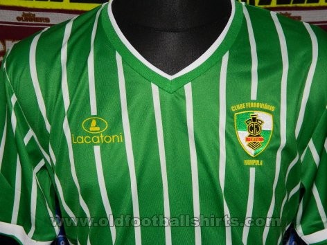 Clube Ferroviário de Nampula Home football shirt (unknown year)