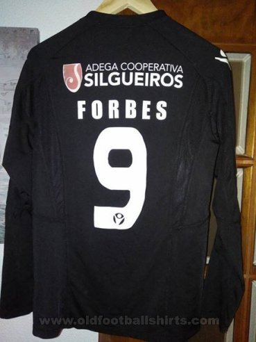 Académico de Viseu FC Home football shirt 2015 - 2016