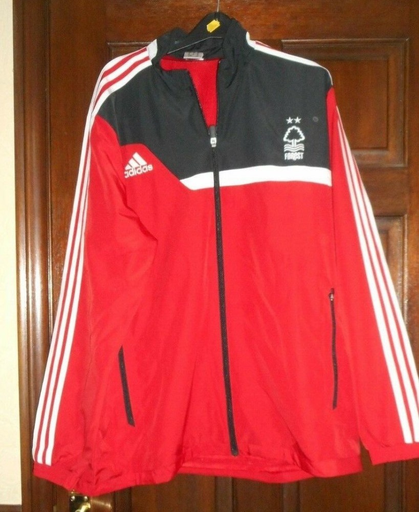 Nottingham Forest Training/Leisure football shirt (unknown year).