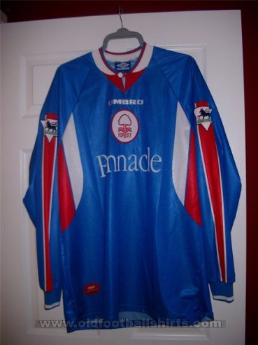 Nottingham Forest Third baju bolasepak 1997 - 1999