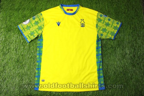 Nottingham Forest Away football shirt 2022 - 2023