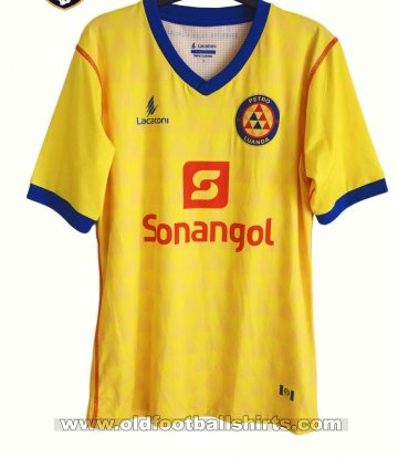 Petro Atlético de Luanda Home football shirt 2018 - 2019