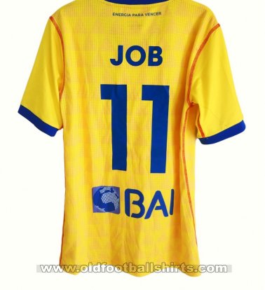 Petro Atlético de Luanda Home football shirt 2018 - 2019