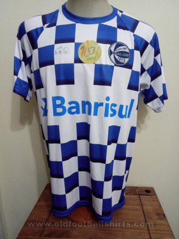 São José de Porto Alegre Home football shirt 2018