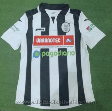 Club Atlético Fénix Home football shirt 2016 - 2017