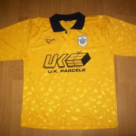 Slough Town Home football shirt 1991 - 1992 sponsored by UK Parcels
