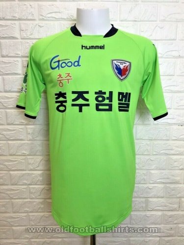 Chungju Hummel FC Home football shirt 2009 - ?
