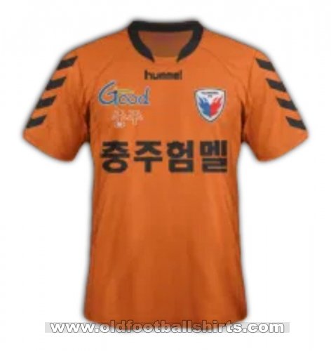 Chungju Hummel FC Away football shirt 2011