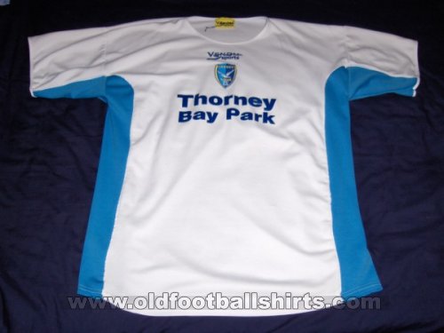Canvey Island Away football shirt 2005 - 2006