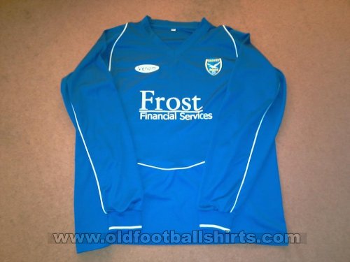 Canvey Island Away football shirt 2008 - 2010