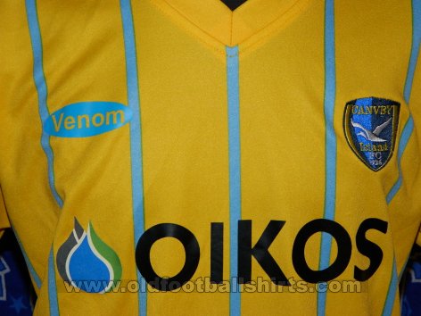 Canvey Island Home football shirt 2013 - 2014