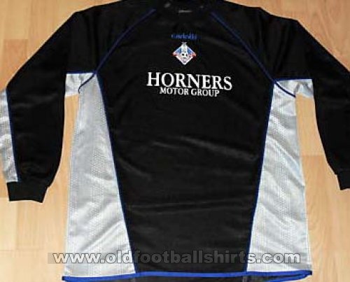 Oldham Athletic Goalkeeper football shirt 2004 - 2005
